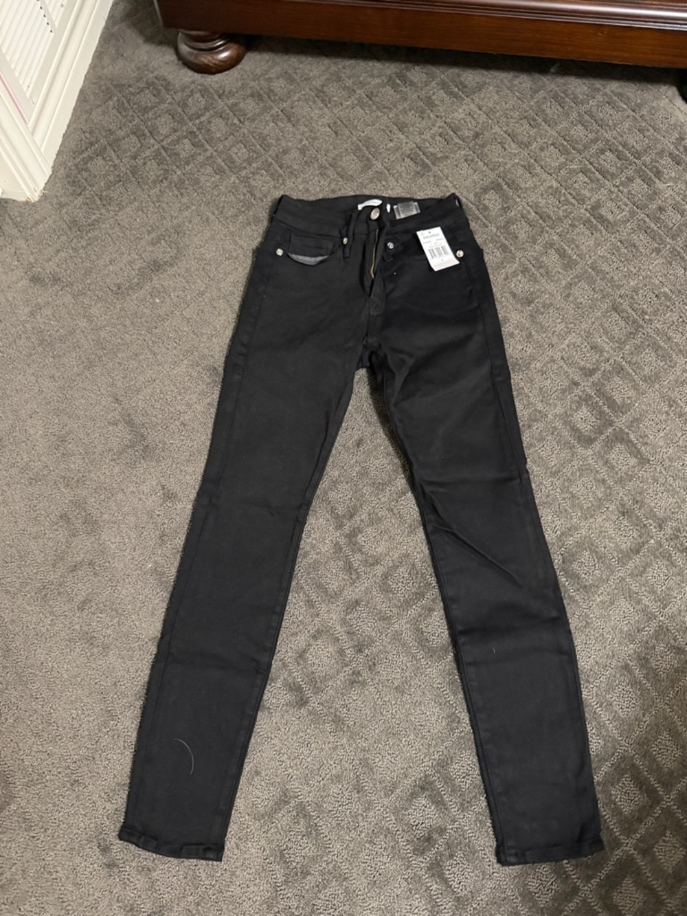 Good American Good Legs Crop Black Slim High-Rise Jeans